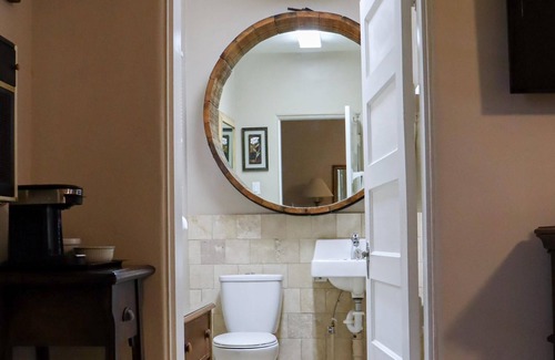 San Andreas Hotel | The Bonnie Inn Unit 5 With Breakfast Nook