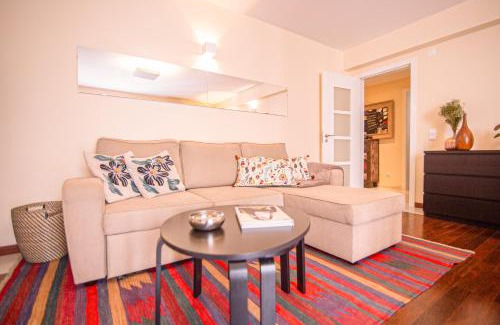 Sacramento Apartamento | The Bonsai Apartment - Glamorous Chiado