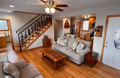 Blairsden-Graeagle Casa | "The Bonta House" located in downtown Blairsden, CA