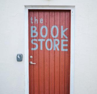 Hellissandur Apartamento | The Bookstore Family Apartment