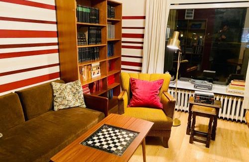 Hellissandur Apartamento | The Bookstore Family Apartment