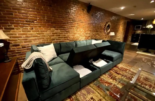 Downtown Apartamento | The Bootlegger's Hideaway