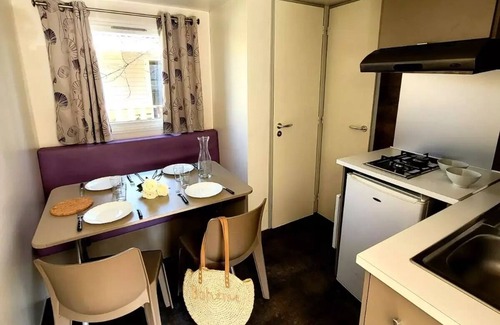 Carsac-Aillac Casa | Camping Le Plein Air des Bories *** - Casa móvil Trigano 3 habitaciones 4 personas