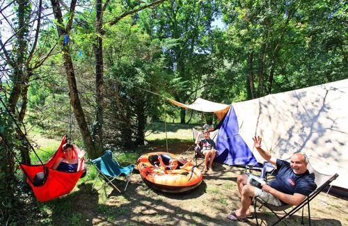 Carsac-Aillac Casa | Camping Le Plein Air des Bories *** - Casa móvil Trigano 3 habitaciones 4 personas