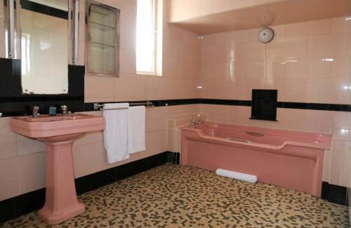 Eikenbosch Casa | The Boston Guest House