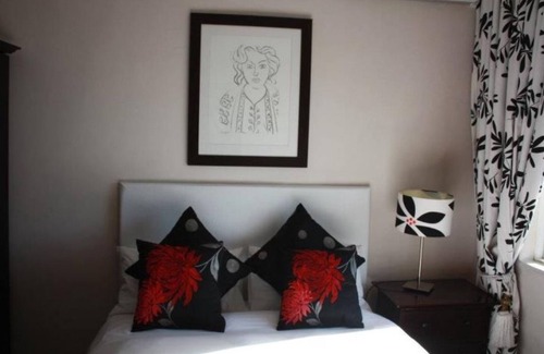 Eikenbosch Casa | The Boston Guest House