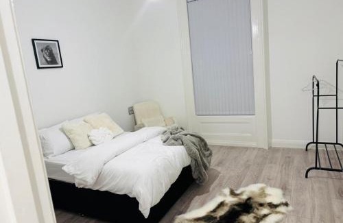 Birmingham Apartamento | The Botanica, Stylish Edgbaston Escape with Garden Charm