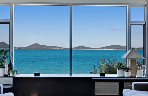 Hawks Nest Casa | The Boulevarde at its best