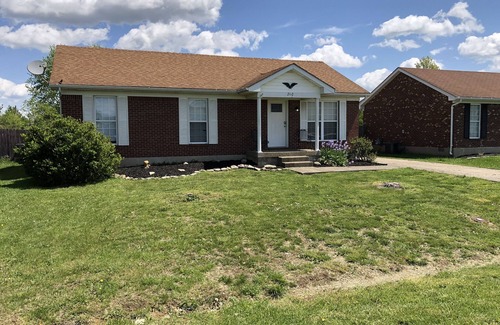 Shepherdsville Casa | THE BOURBON BARREL - Close to Louisville, E-town, and Glendale!
