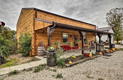 Florence Casa | The Bovard Lodge Rustic Cabin Near Ohio River!
