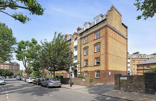 Bromley North Apartamento | The Bow Road Collection