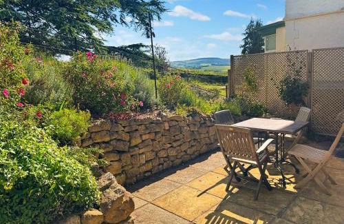 Old Cleeve Casa | The Bramleys Old Cleeve