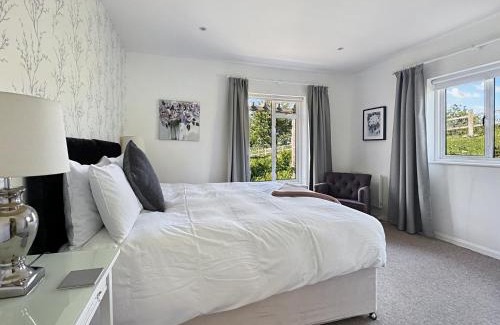 Old Cleeve Casa | The Bramleys Old Cleeve