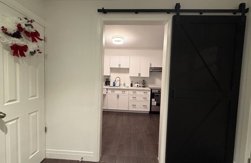 Downsview Casa | The Bravo apartment is family friendly close To everything like hospital highway