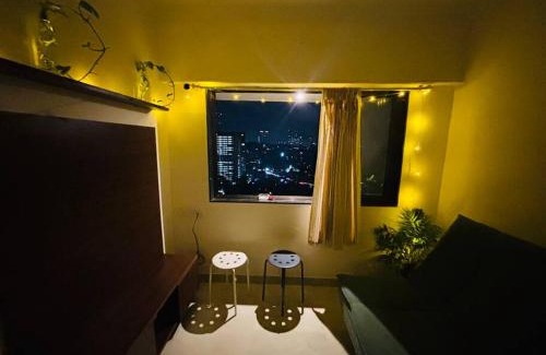 Kandivali East Apartamento | The Breezy Escape