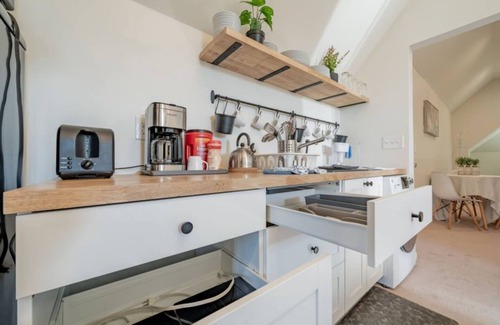 Brewers Hill Casa | The Brewer 1BD Loft Downtown MKE Free WI-FI!