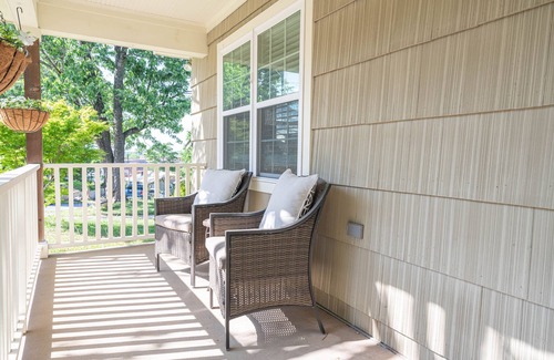Crestwood South Casa | The Brewery District Bungalow