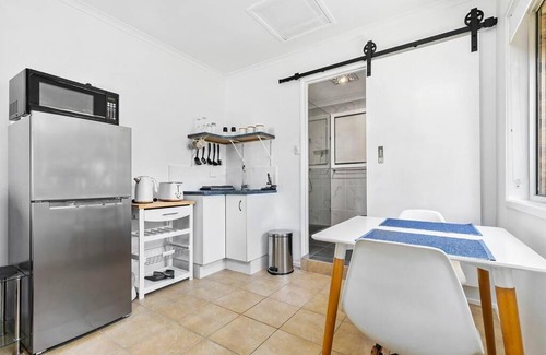 Bellara Apartamento | The Brick Batch - holiday unit!