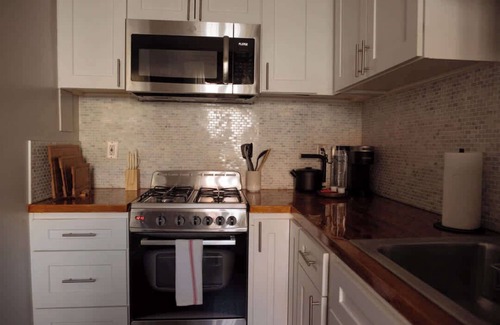 East Hollywood Apartamento | The Brick Studio in Los Feliz