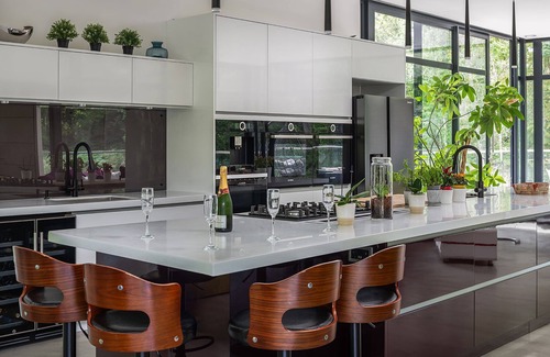 Bursledon Cabaña | The Bridge House - Luxury Cottages