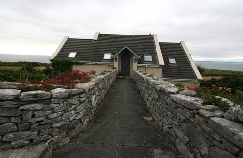 Fanore Casa | La casa del puente - Wild Atlantic Way