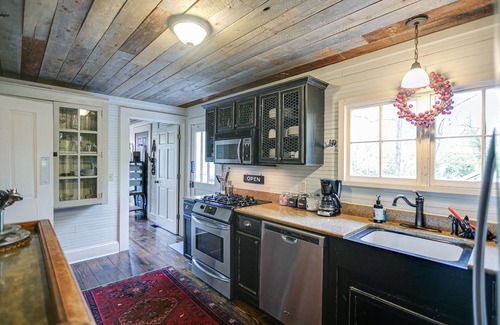 Leipers Fork Casa | The Brigadoon a Breathtaking Cottage in Leipers Fork
