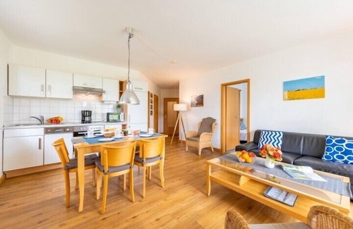 Juliusruh Apartamento | The bright and modern apartment has a living space of approx.