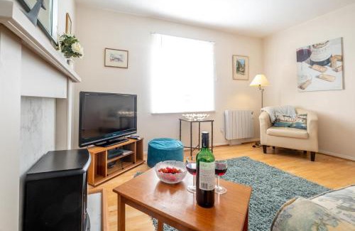 Aldeburgh Casa | The Britten - Aldeburgh Coastal Cottages