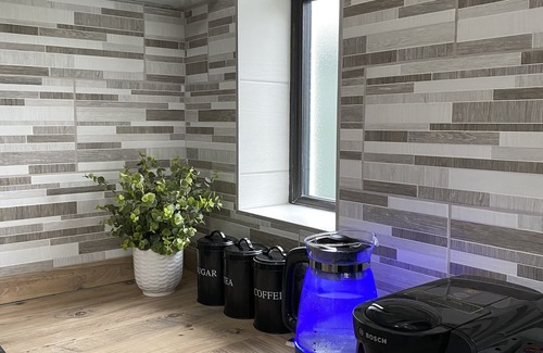 Herne Bay Casa | The Broadway Beach Homes Airbnb With Hot tub