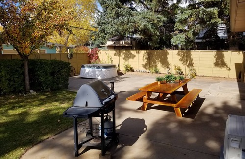 Laramie Casa | "The Brown House" ... Perfecto para todas las cosas de Laramie y más allá