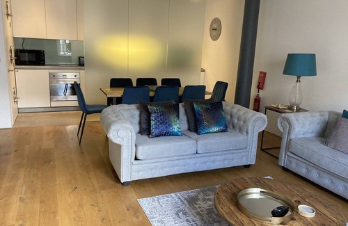 Plymouth Apartamento | The Bruce @ RWY Family Apartment - sleeps 7 guests in 2 bedrooms