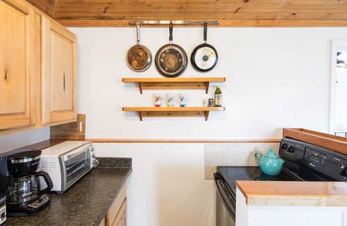 South Westside Casa | The Bungalow: una casa de huéspedes acogedora y privada en el centro de Olympia