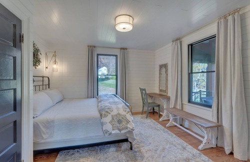 Afton Cabaña | The Bungalow at Afton Mountain Retreat