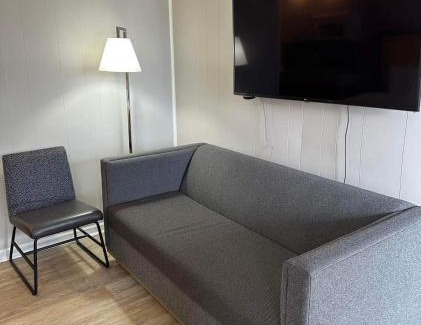 Ocean City Hotel | The Burgundy Inn Hotel and Apartments