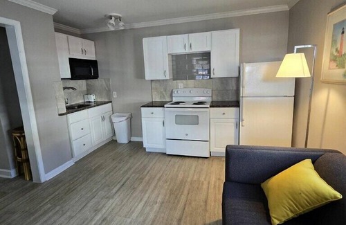 Ocean City Hotel | The Burgundy Inn