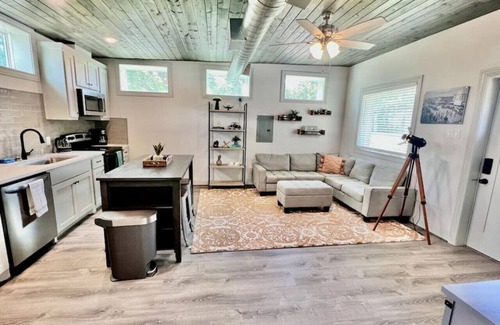 Bryan Casa | The Burrage Grocery Guest House