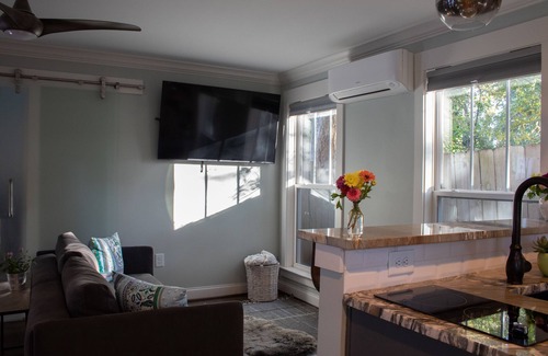 Greenville Casa | El acogedor estudio boutique de Burrow, accesible al centro