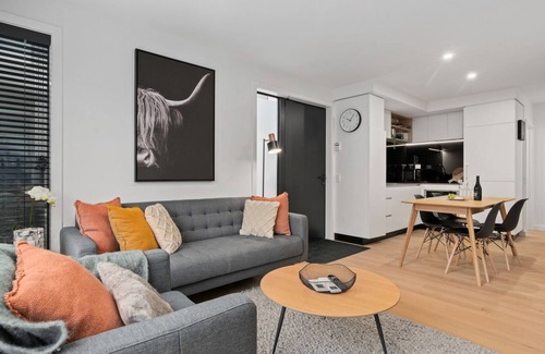 Albert Town Cabaña | THE BURROWS HUTCH – WANAKA HOLIDAY HOME, family friendly in Wanaka