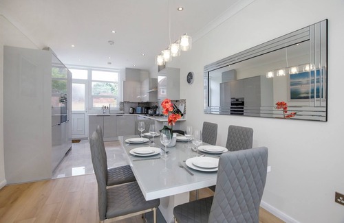 York Casa | The Burton York 3 bedroom House sleeps 6