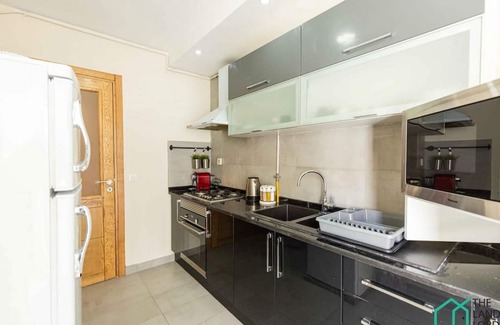 Les Berges Du Lac II Apartamento | The Business Flat central fully equipped garage