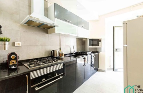 Les Berges Du Lac II Apartamento | The Business Flat central fully equipped garage