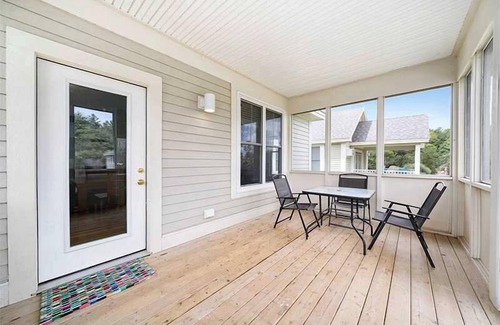Cherry Valley Casa | The Buttercup - 40 Meadow View
