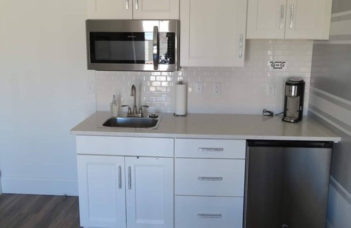 Manitou Beach Apartamento | The Celebrity Suite