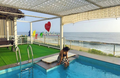Vypin Villa | The Cabana - Luxurious Oceanfront villa in Kochi !!