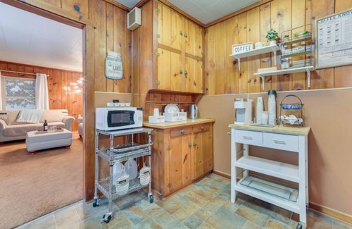 Higgins Lake Cabina | The Cabin for Family Time, Fireside Nights, and Lake Days