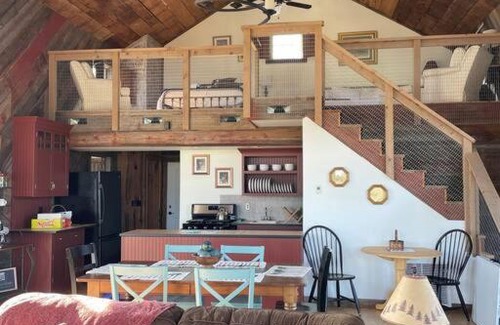 Kewaunee Casa | The Cabin on the Glen Innish Farm