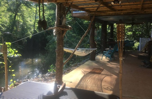 Henry Cabina | THE CABIN ON THE MAYO RIVER. SURROUNDED BY STATE PARK. PRIVATE WATERFRONT