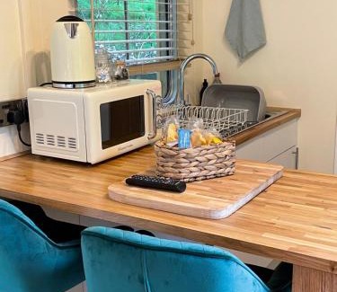 Fort Augustus Apartamento | The Cabin, Stronua. A beautiful 1 bedroom cabin.