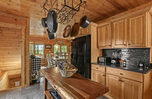 Purlear Cabina | "The Cabin": Views, Fire Pit, High Speed WiFi