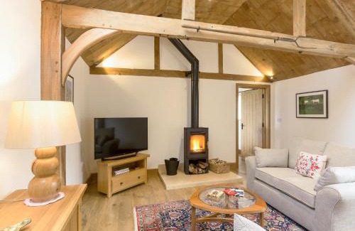 Bushton Casa | The Calf Shed-Ukc2113